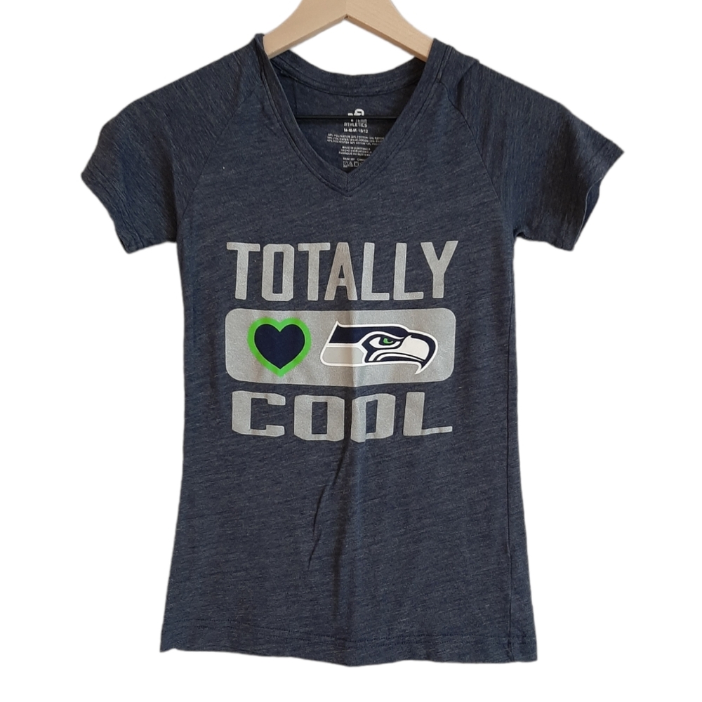 Totally cool Seahawks tee